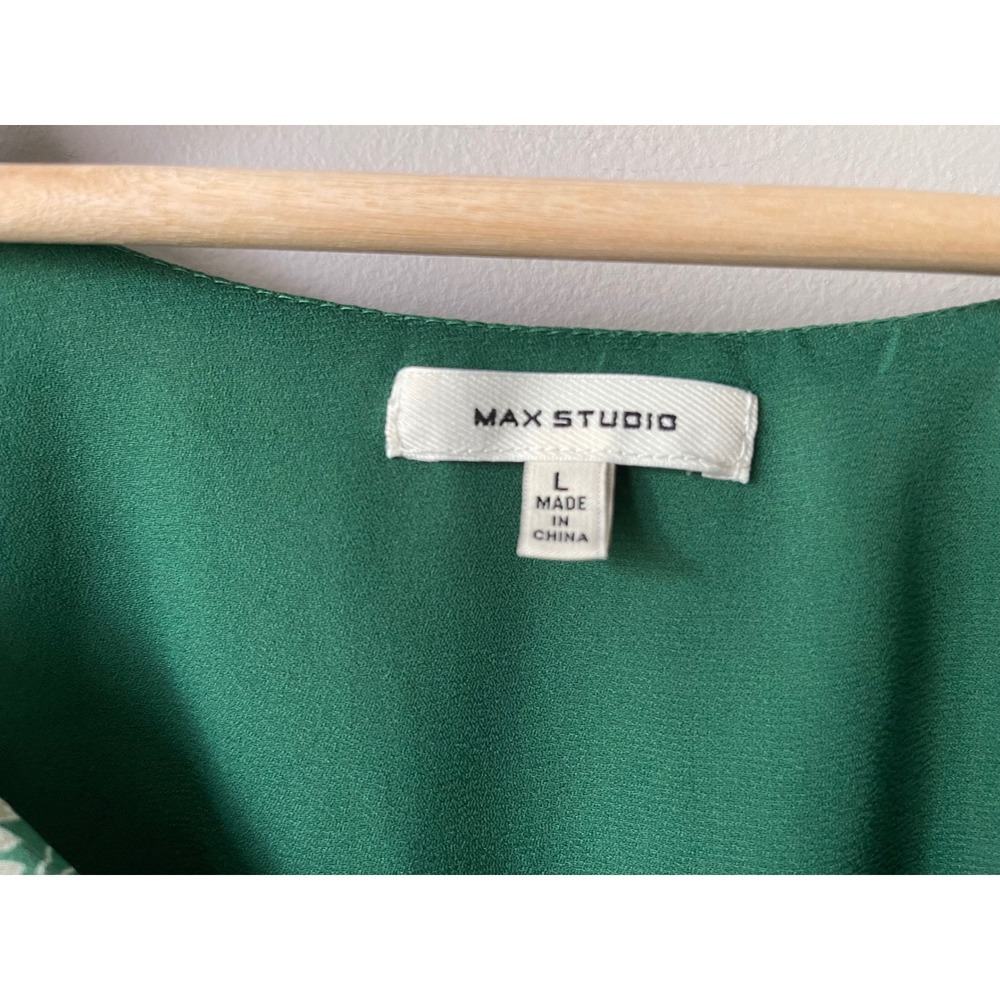 Max Studio Green Floral Smocked Waist Midi Dress Flutter Sleeve V-Neck Large - Picture 3 of 6